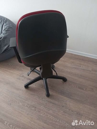 Компьютерное кресло