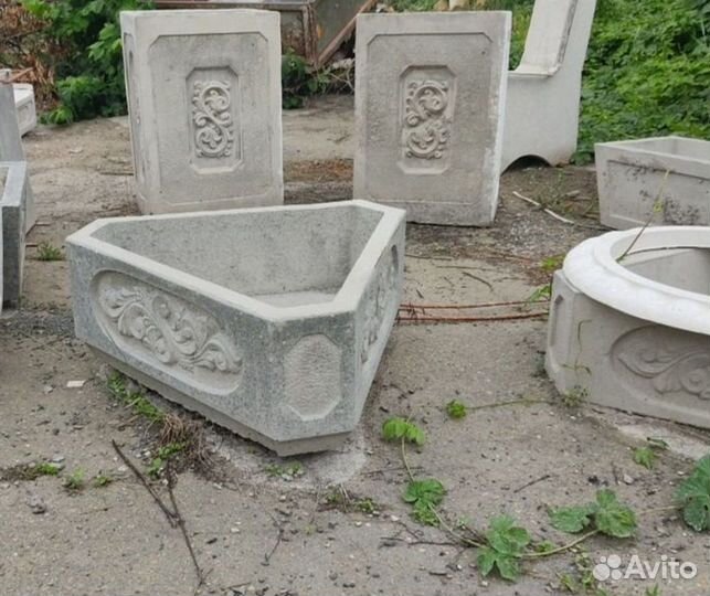 Вазон уличный