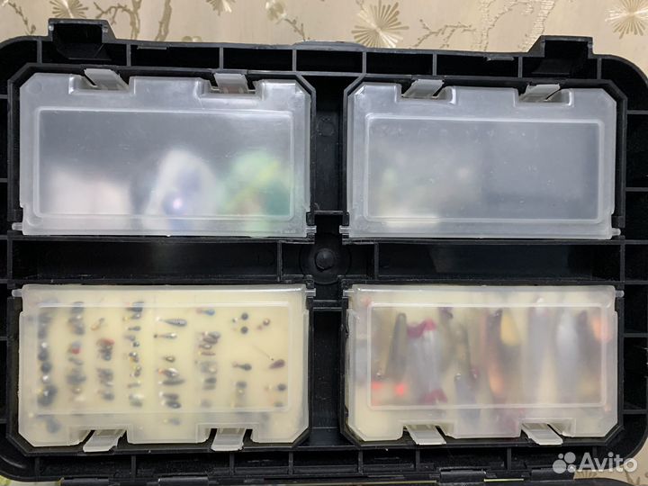 Рыболовный ящик в сборе