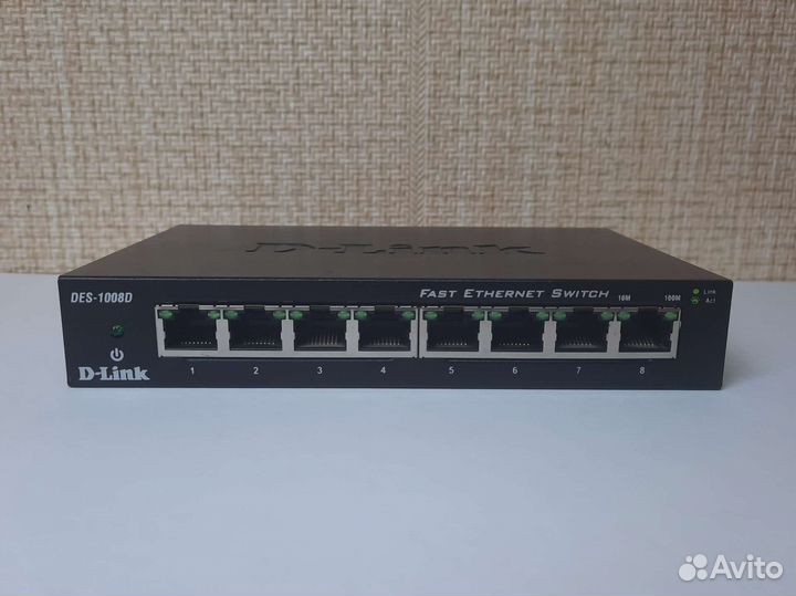 Коммутатор D-Link DES-1008D