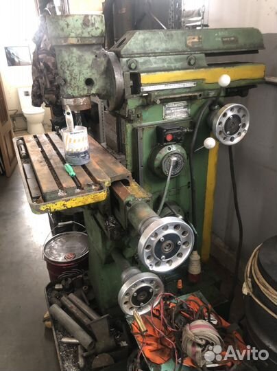 Фрезернуй станок