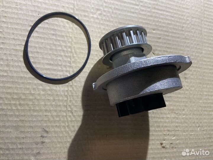 Помпа Daewoo Nexia/ Chevrolet Lanos/Nexia