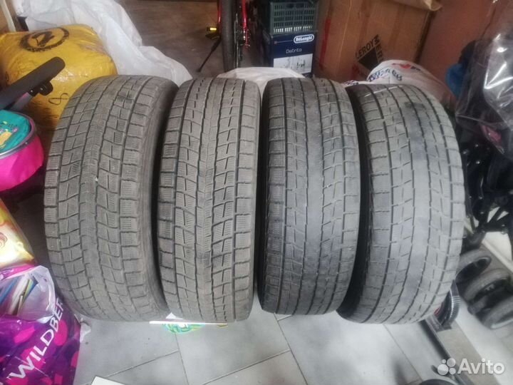 Dunlop Winter Maxx SJ8 245/60 R18 105R