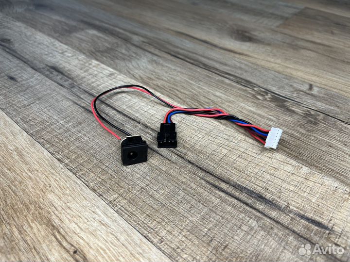 Шлейф на разъем зарядки и акб RED RV-R56S