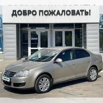 Volkswagen Jetta 1.6 AT, 2009, 250 000 км, с пробегом, цена 698 000 руб.