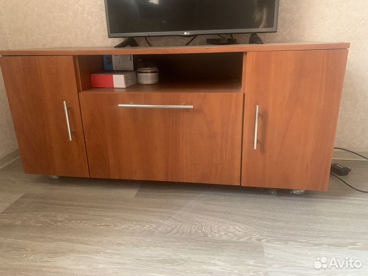 Тумба под телевизор