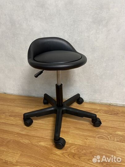 Стул мастера новый