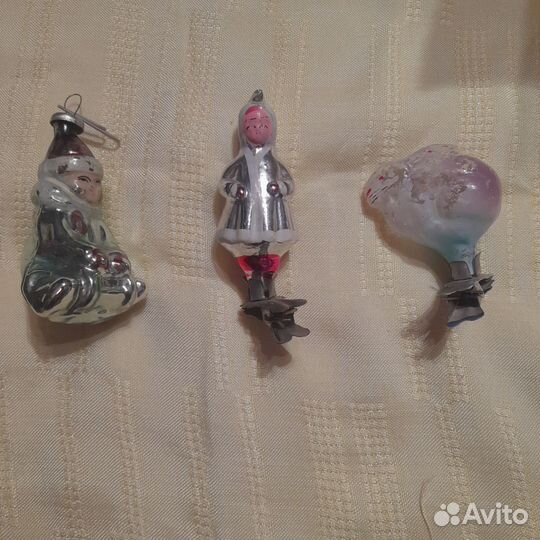 Елочные игрушки, разные, нарядные