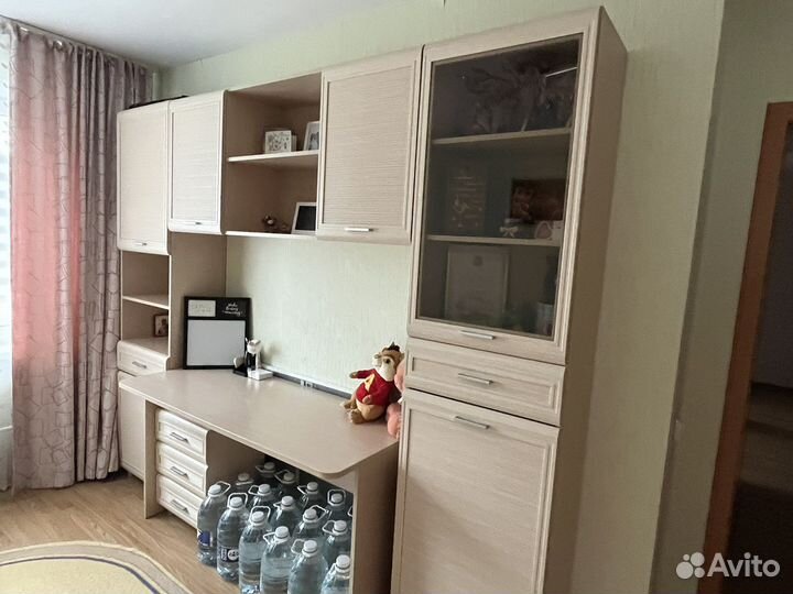 Стол письменный, школьный уголок