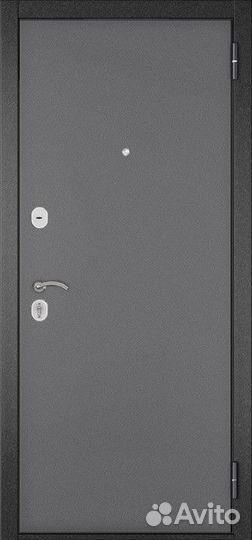 Железная дверь