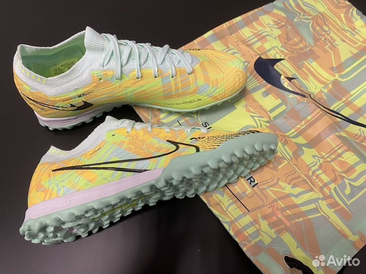 Футбольные сороконожки и шиповки Nike mercurial