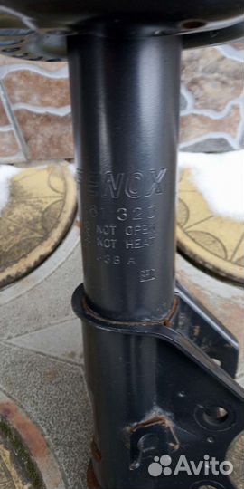 Амортизаторы передние Лада веста