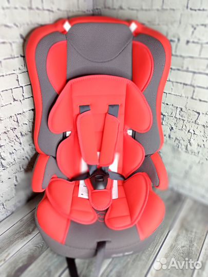 Детское автокресло от 9 мес. до 12 лет нове