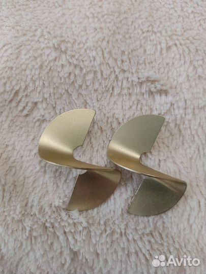 Шарфы и платок с украшением