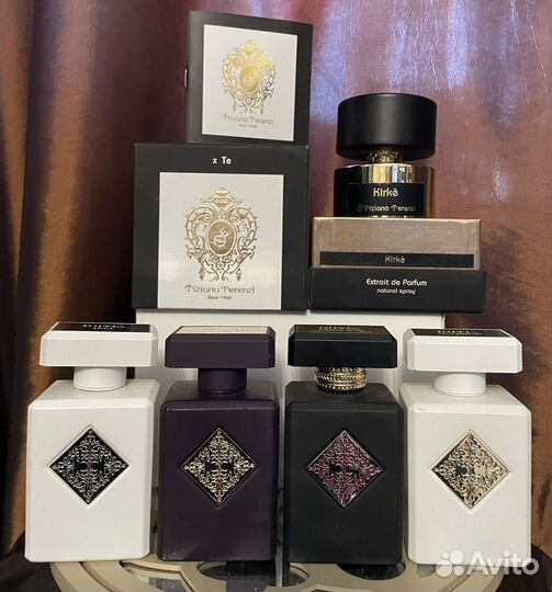 Флаконы крышки коробки от парфюма