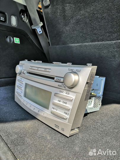 Штатная магнитола Camry 40