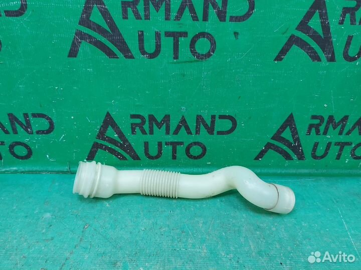 Заливная горловина бачка омывателя Mercedes M Ml