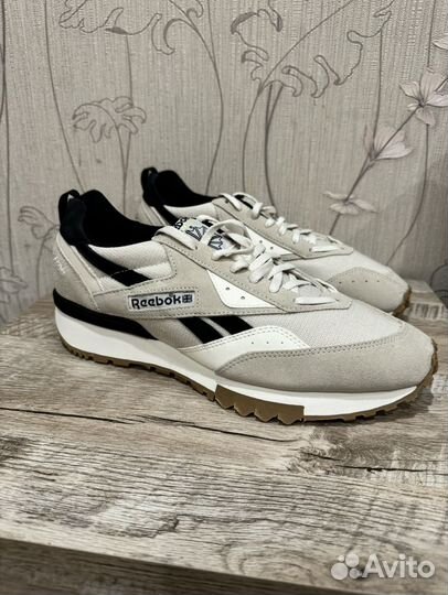 Кроссовки reebok LX 2200