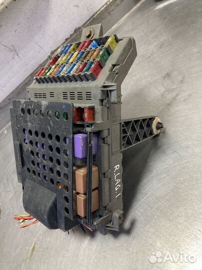 Блок предохранителей renault laguna 1