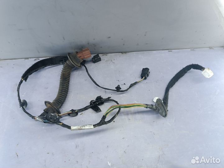 Проводка задней левой двери Renault Logan 2