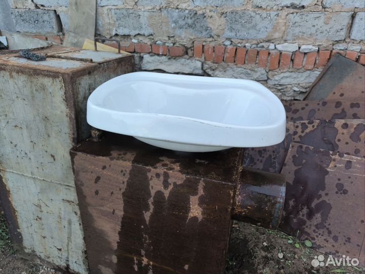 Раковина в ванную бу
