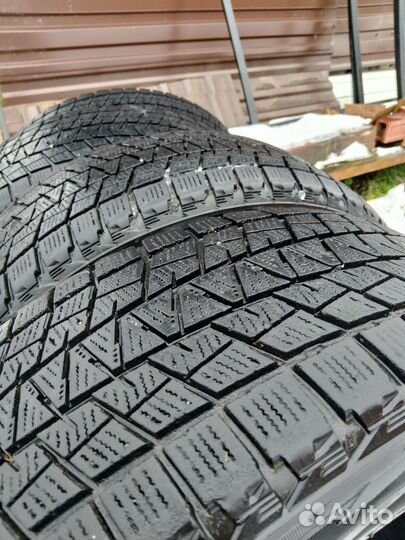 Bridgestone Blizzak DM-V1 225/60 R17