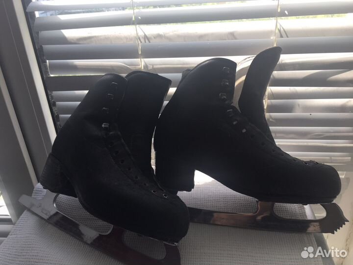 Фигурные коньки risport 245