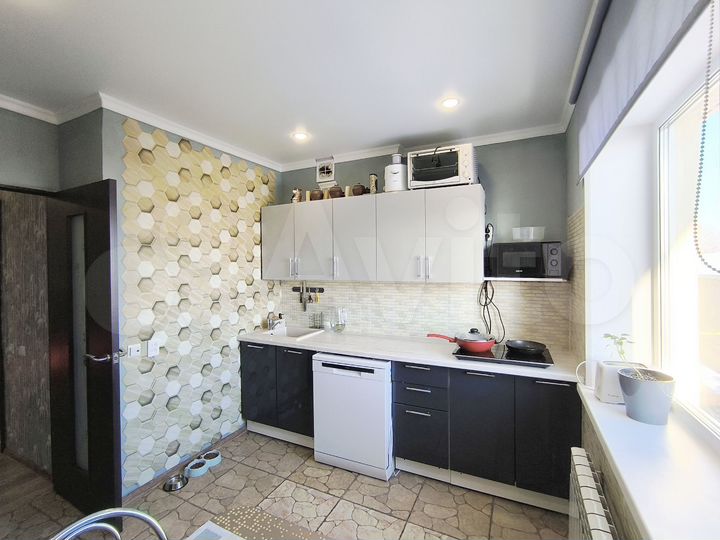 2-к. квартира, 58,3 м², 3/3 эт.