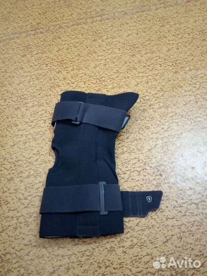 Коленный ортез