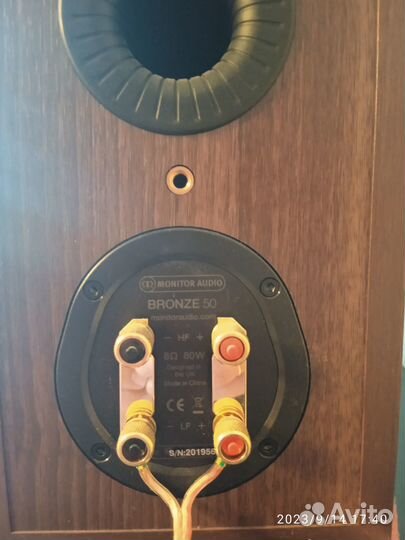 Акустика Monitor Audio Bronze 50 Walnut 6G