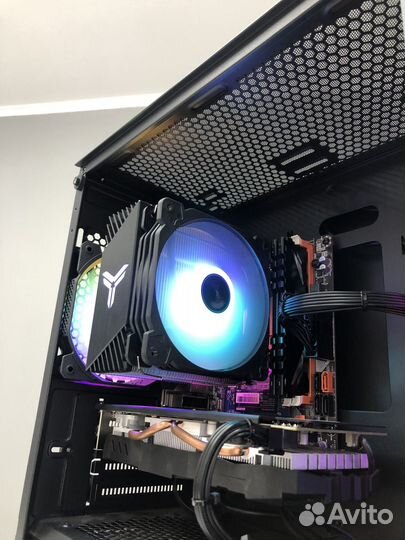 Intel core i7 / RX580 / 16 Gb / ssd 512 Gb