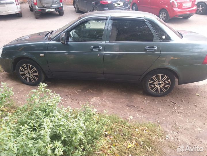 LADA Priora 1.6 МТ, 2011, 150 200 км