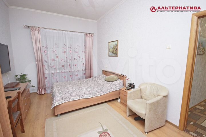 3-к. квартира, 100 м², 5/6 эт.
