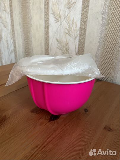 Контейнер Tupperware