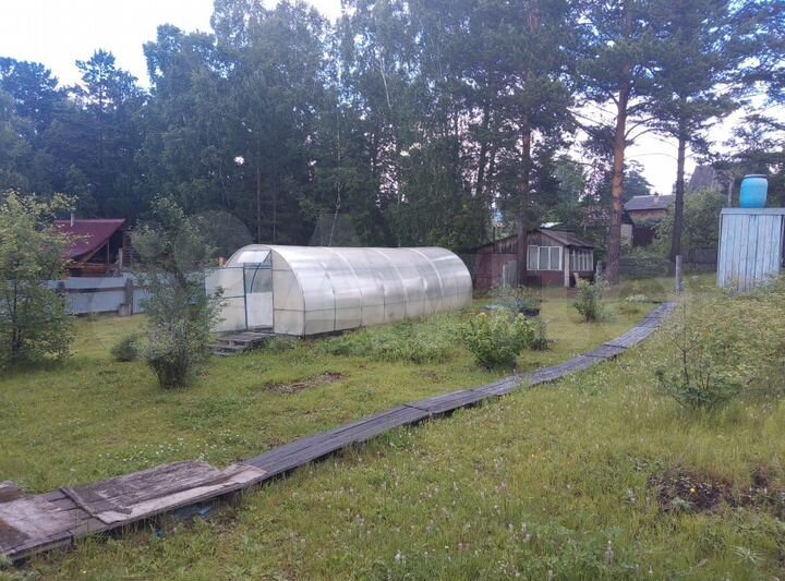 Дача 16 м² на участке 14 сот.