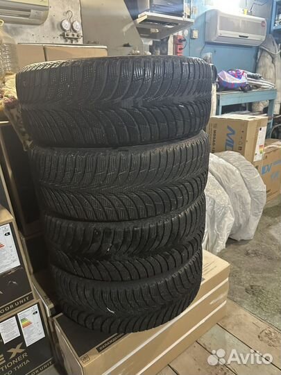 Goodyear UltraGrip Ice+ 215/55 R17 94