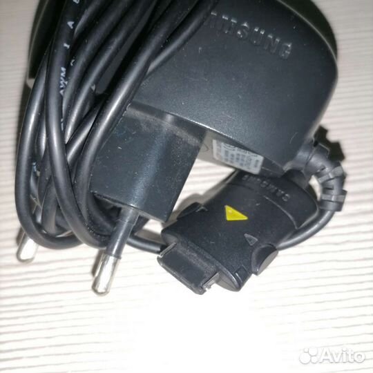 Зарядка для телефонов Samsung, Nokia, Fly