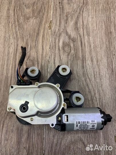 Мотор дворников задний Volkswagen Touareg