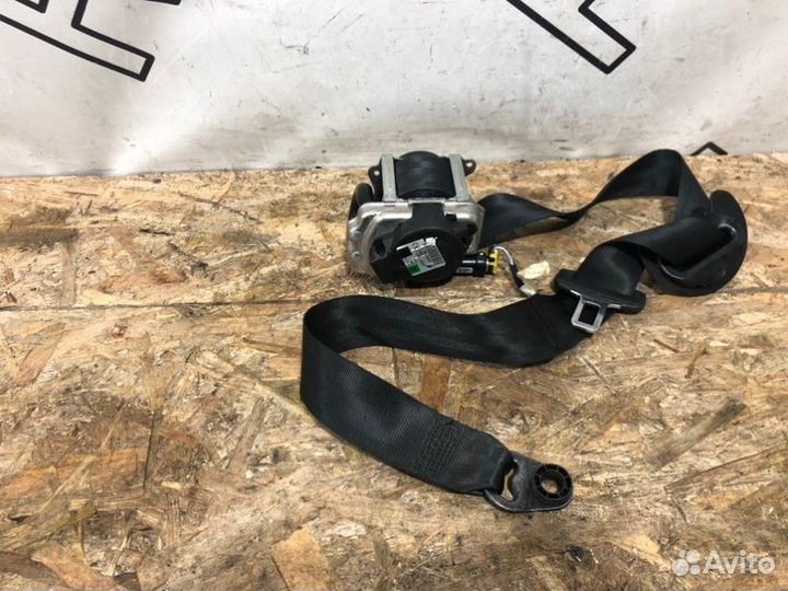 Ремень безопасности передний правый Land Rover
