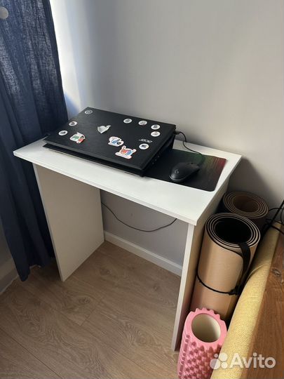 Стол письменный/компьютерный