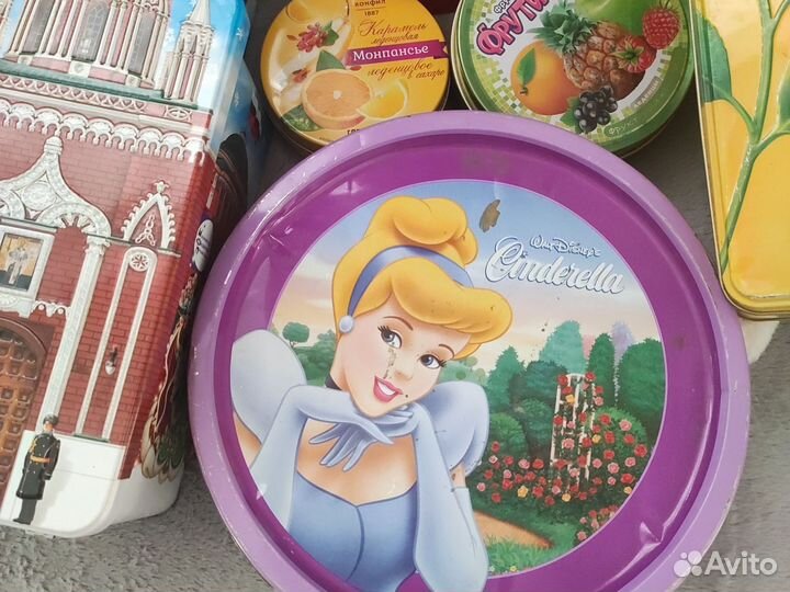 Жестяная коробка