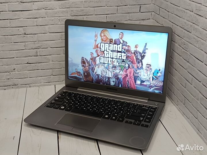 Мощный ноутбук Samsung 8GB/SSD250/АКБ 3 часа