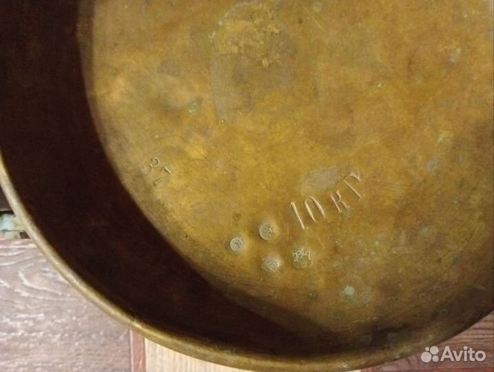 Весы старинные