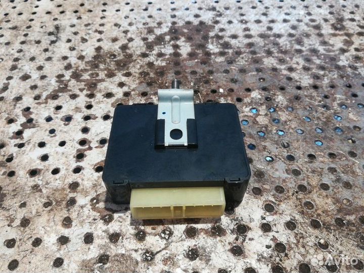 Блок управления света фар Hyundai Solaris