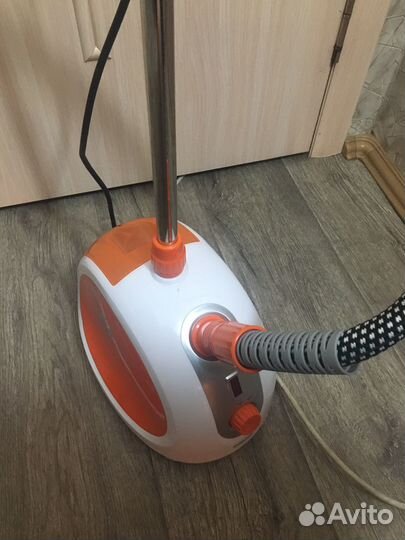 Отпариватель для одежды вертикальный