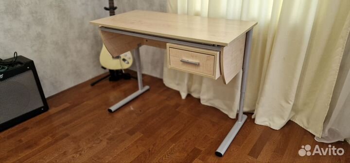 Растущая парта для школьника