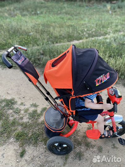 Детский велосипед с ручкой