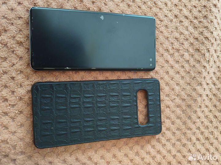 Телефон Samsung galaxy S10 plus