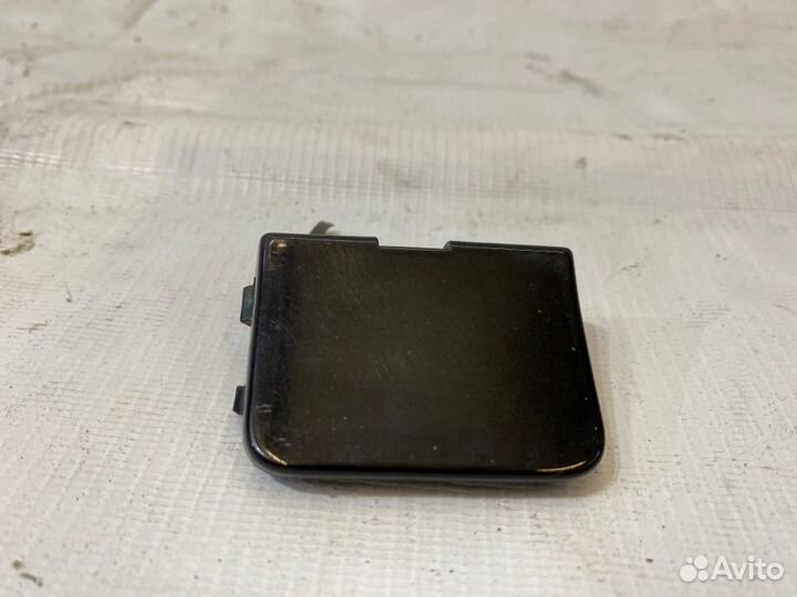 Заглушка буксировочного крюка Volkswagen Passat