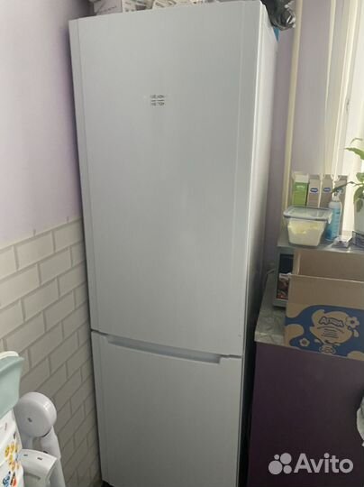 Бронь Холодильник hotpoint ariston бу
